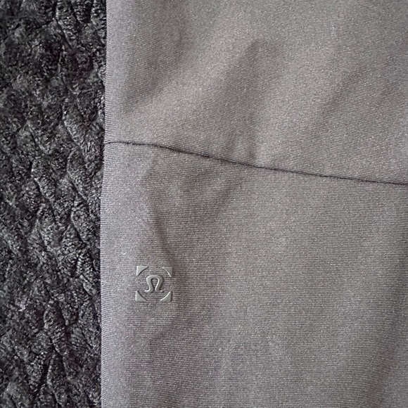 Lululemon black joggers | large - Picture 4 of 4